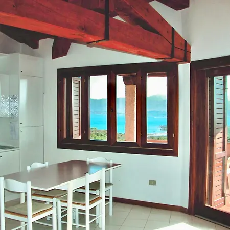 Appartement Iss Travel, Panoramic Coda Cavallo - 10 Km From *